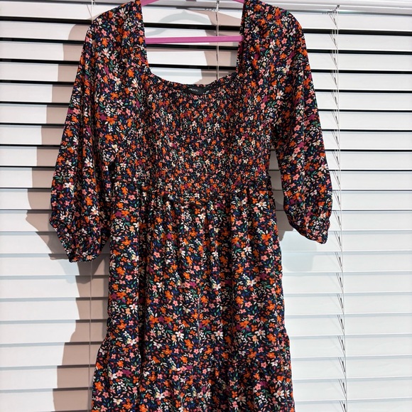 donoktoo Dresses & Skirts - Floral‎ Long Sleeve Dress